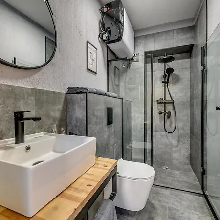 La Shara Building Apartment